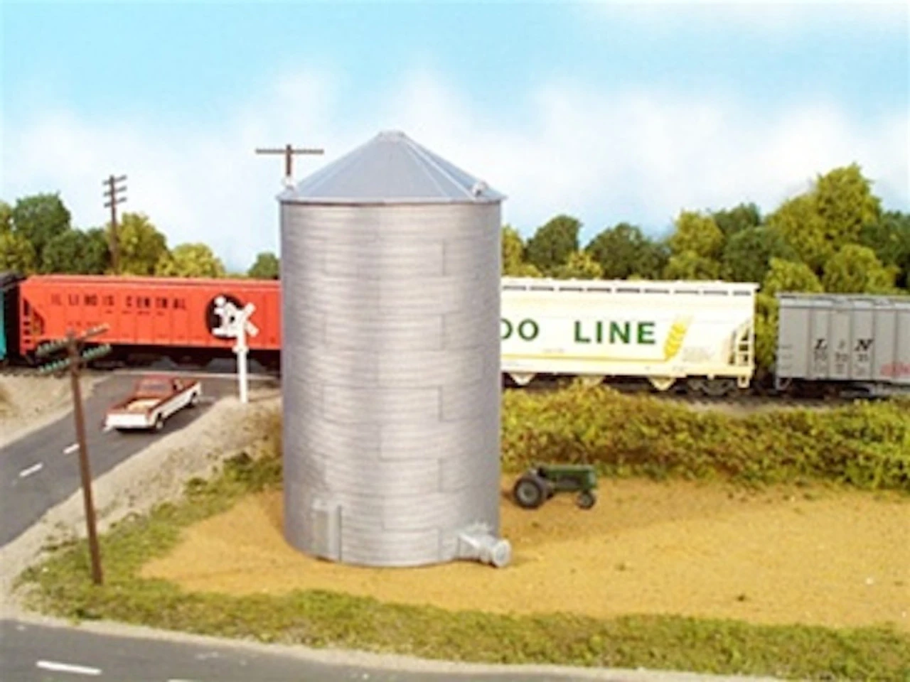 Rix Products 628-0704 - 40 Ft Grain Bin - N Scale 3 Rix Products 628-0704 - 40 Ft Grain Bin - N Scale