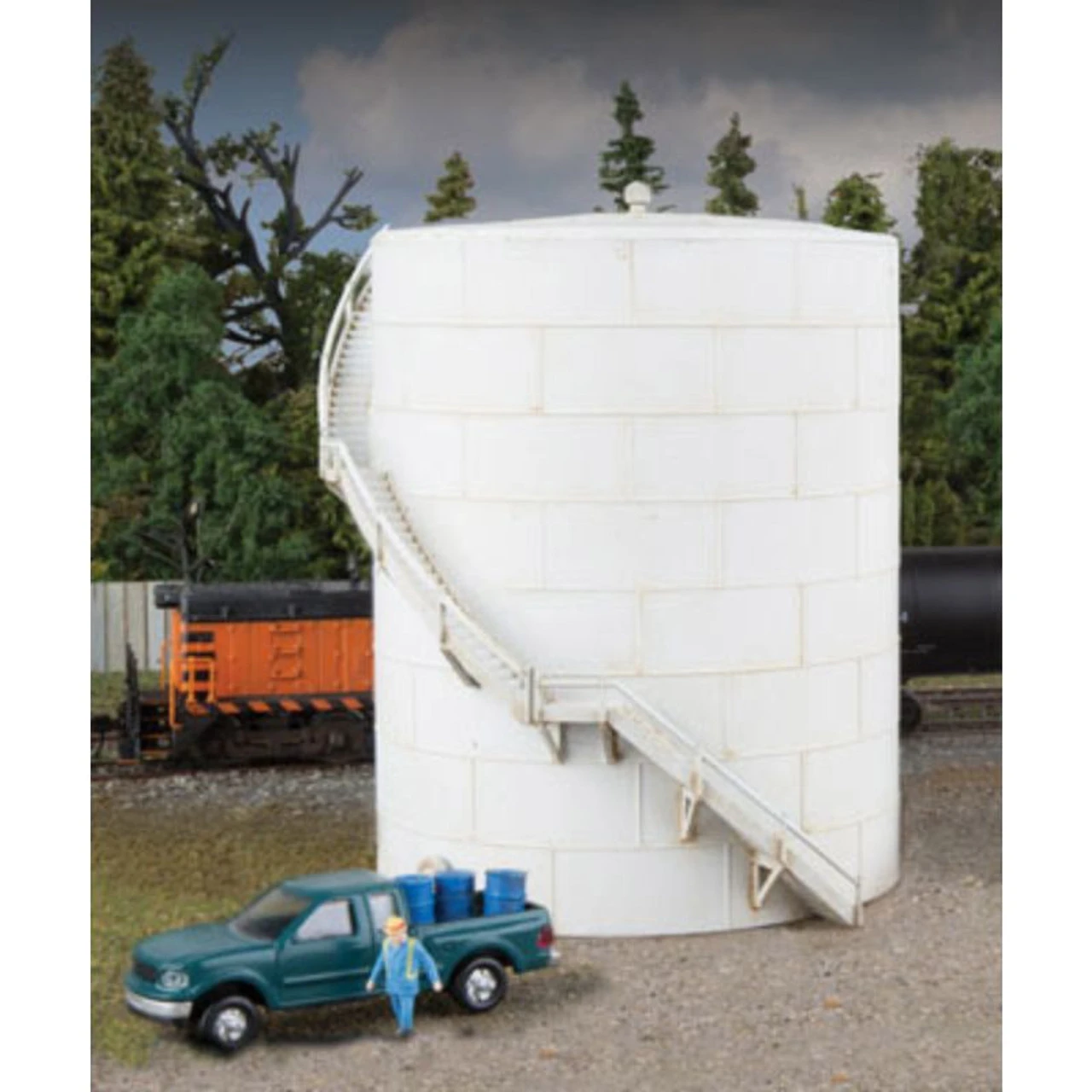 Walthers 933-3893 - Oil Storage Tank - N Scale 3 Walthers 933-3893 - Oil Storage Tank - N Scale