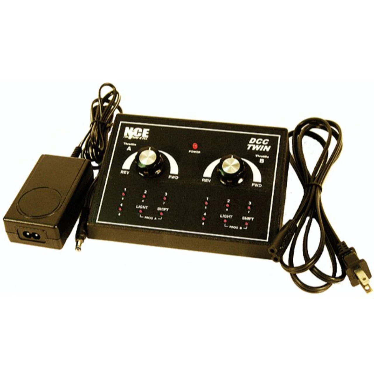 NCE 46 - DCC Twin Entry Level Dual Control DCC System 3 NCE 46 - DCC Twin Entry Level Dual Control DCC System