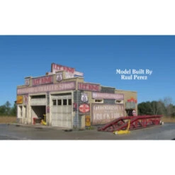 Showcase Miniatures 1100 - Route 66 Series N Lee King Radiator And Muffler - N Scale Kit