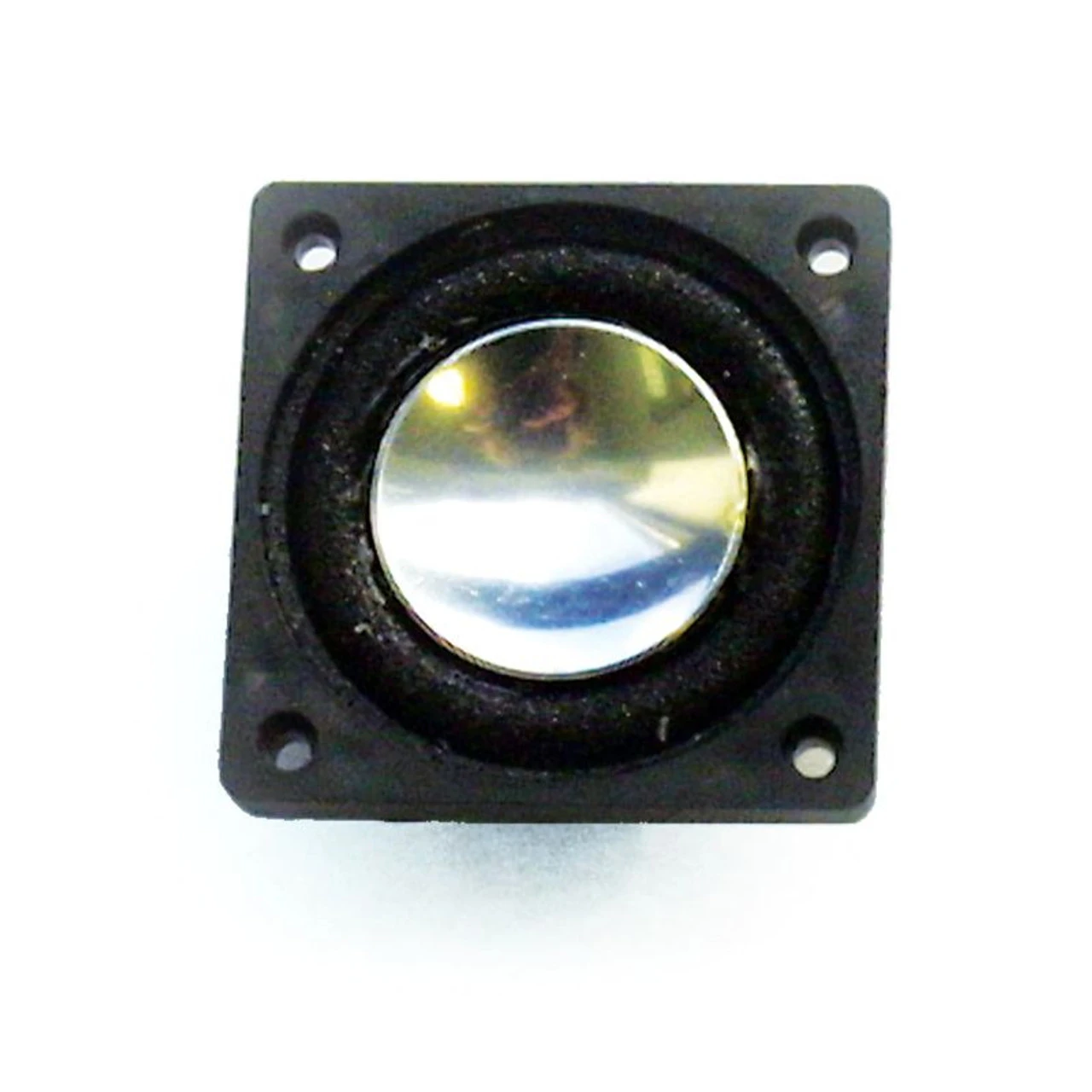 SoundTraxx 810131 - 28m Square Mega Bass Speaker 3 SoundTraxx 810131 - 28m Square Mega Bass Speaker