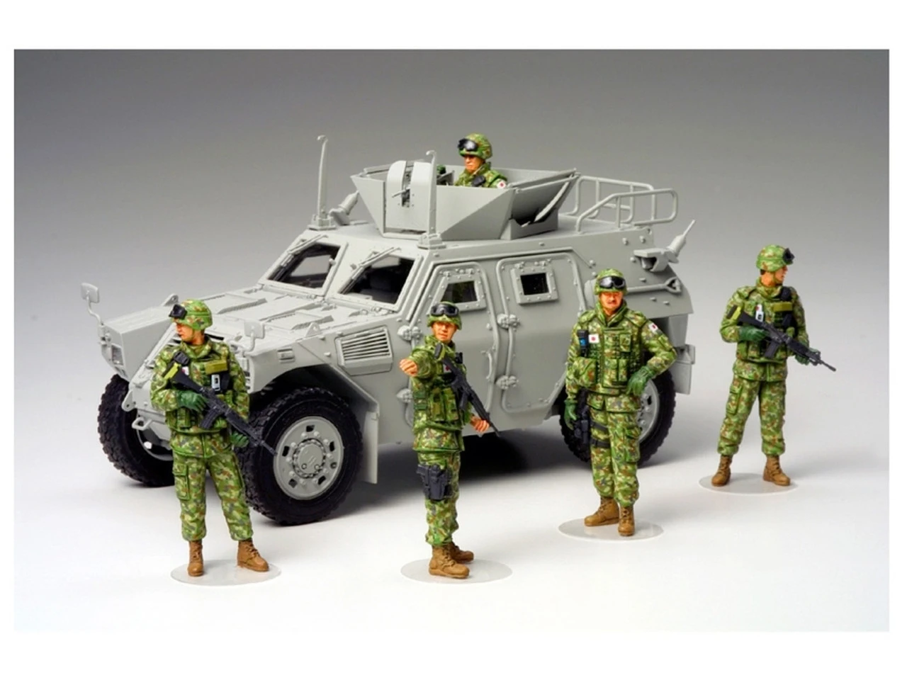 Tamiya 35276 - JGSDF Assistance Team Japan - 1:35 Scale Kit 3 Tamiya 35276 - JGSDF Assistance Team Japan - 1:35 Scale Kit