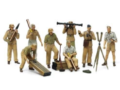 Tamiya 35343 - German Artillery Crew Set Country - 1:35 Scale Kit